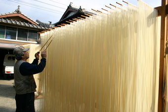 半田そうめん